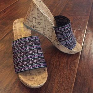 Women's Shoes - casual wedge